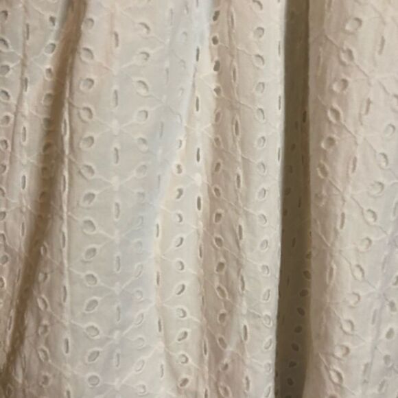 NWT! Gap optic white eyelet dress. Size xs - Picture 7 of 11
